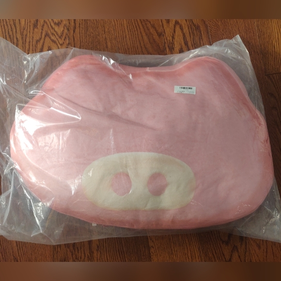 Toreba Piggy large soft plush cushion pillow - Picture 3 of 3
